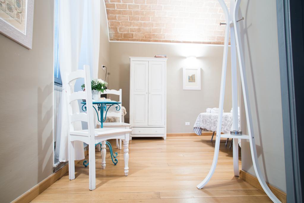 Le Erbe Guest House Viterbo Esterno foto